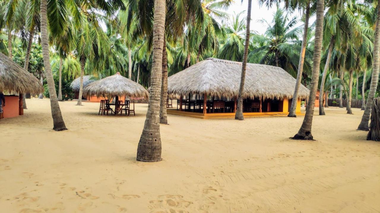 Roshanne Beach Resort Kalpitiya Ngoại thất bức ảnh