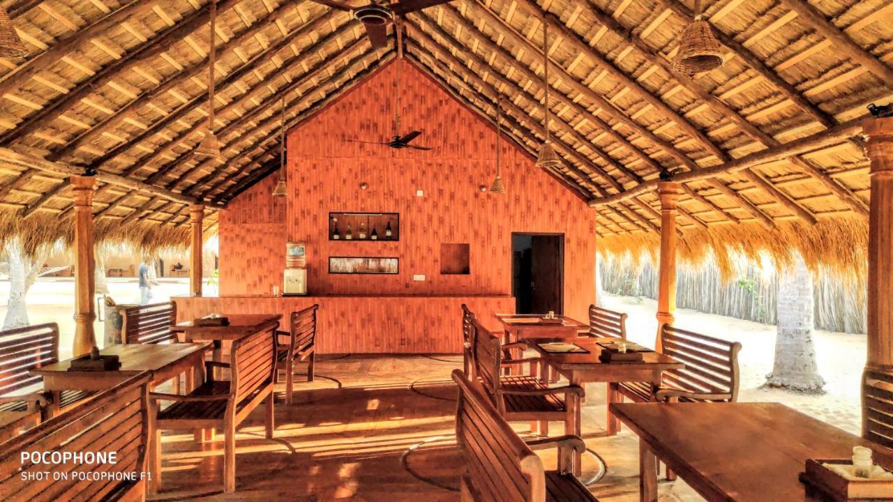 Roshanne Beach Resort Kalpitiya Ngoại thất bức ảnh
