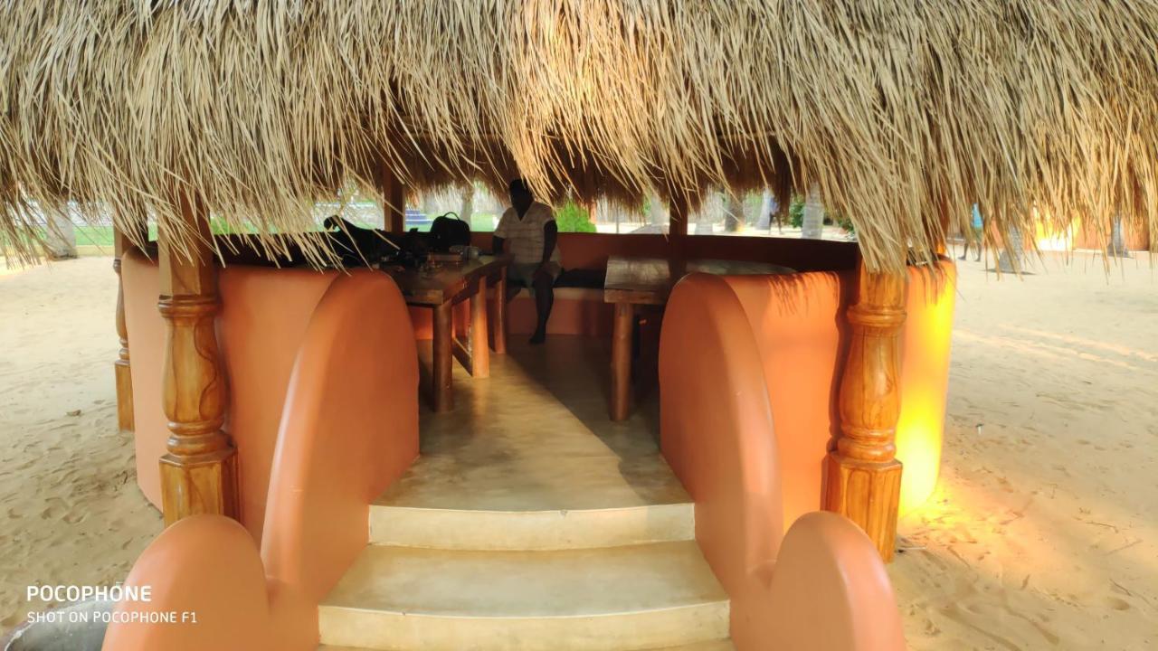 Roshanne Beach Resort Kalpitiya Ngoại thất bức ảnh