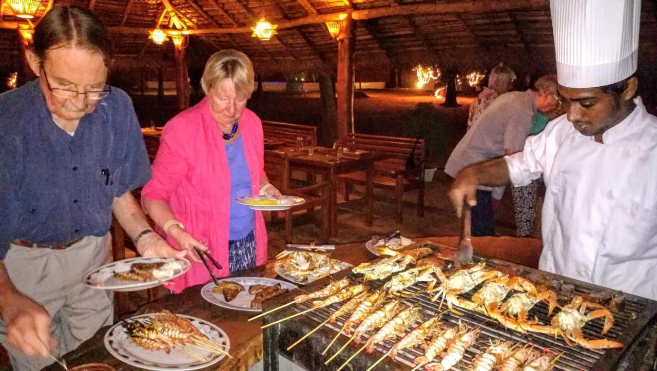 Roshanne Beach Resort Kalpitiya Ngoại thất bức ảnh