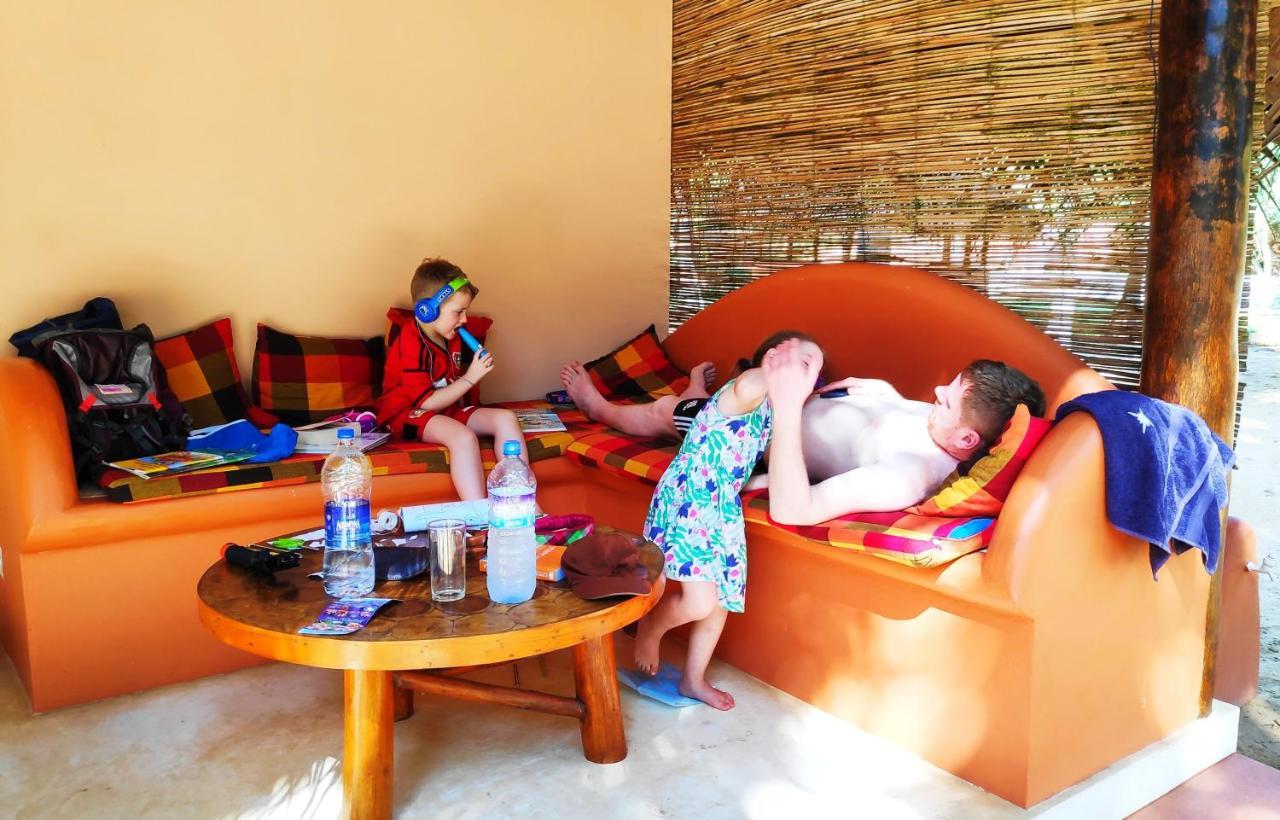 Roshanne Beach Resort Kalpitiya Ngoại thất bức ảnh