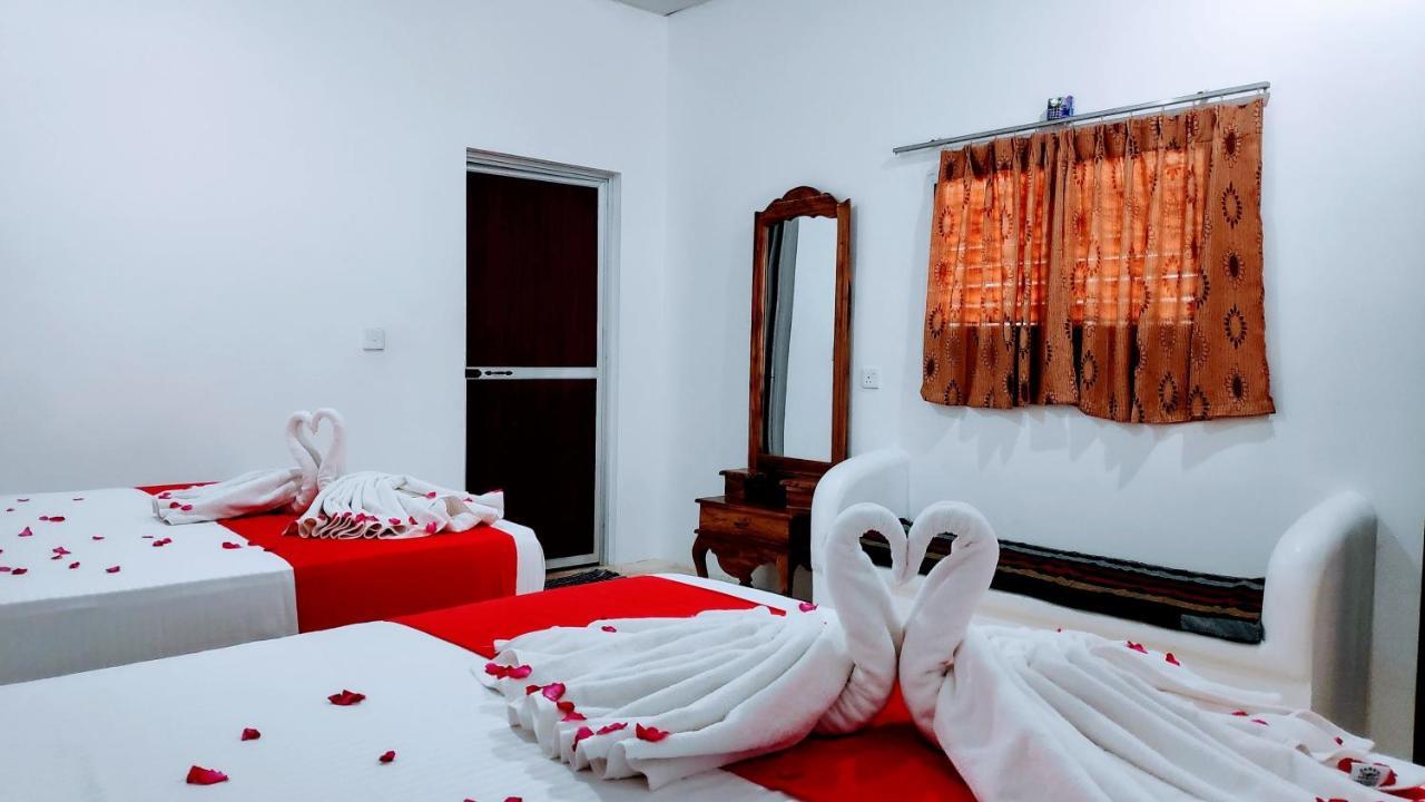 Roshanne Beach Resort Kalpitiya Ngoại thất bức ảnh