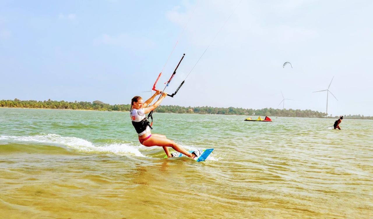Roshanne Beach Resort Kalpitiya Ngoại thất bức ảnh