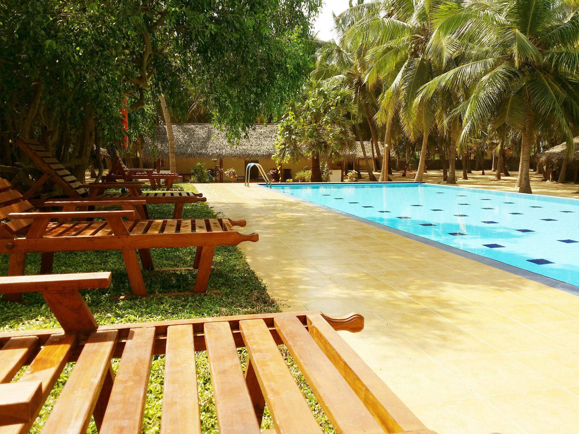 Roshanne Beach Resort Kalpitiya Ngoại thất bức ảnh